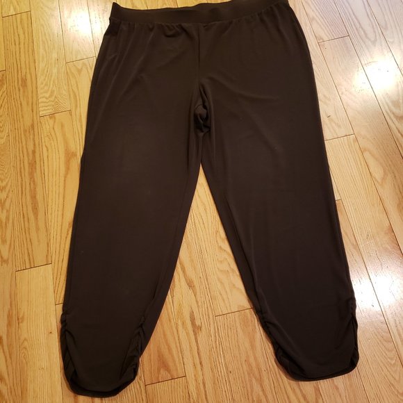 Chico's Ultimate fit Knit Brown Ruched Ankle Pants - Picture 1 of 6